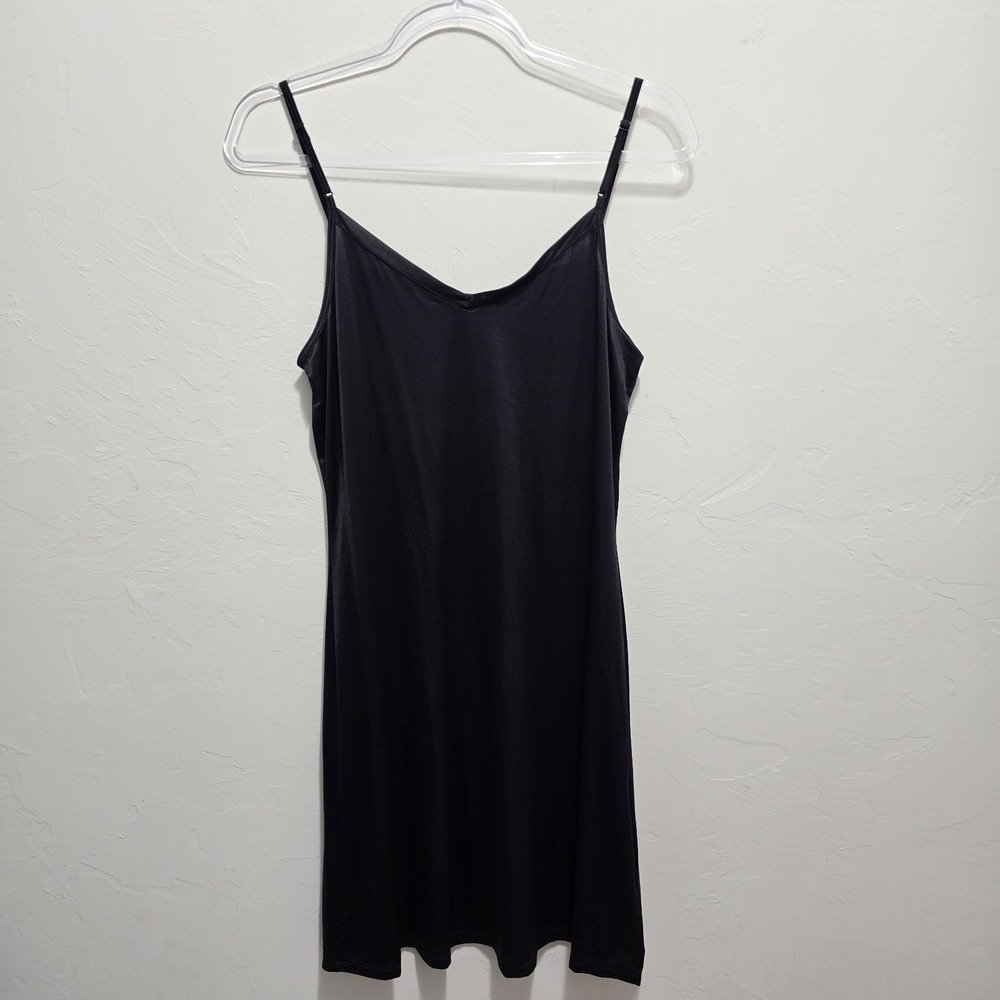 Vanity Fair Black Full Slip Dress Womens Medium Adjustable Straps Nylon Stretch